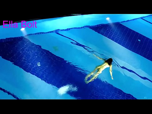 ❤️ මට නැරඹීම නැවැත්විය නොහැක, තරුණ රන්වන්තිය ELLA BOLT නිවාඩු නිකේතනයේ තටාකයේ නිරුවතින් පිහිනීමට හසු විය ❌ අසභ්‍ය වීඩියෝව අසභ්‍ය si.xxxdeutschepornos.ru ❌️